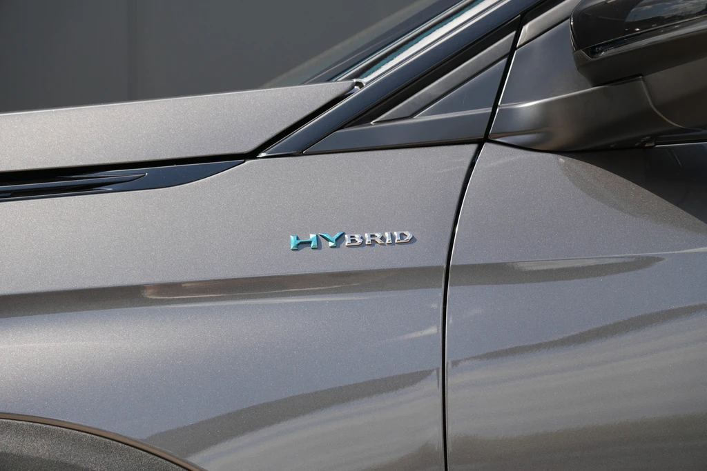  https://morgenlease.images.ilsa.cloud/00134cd4-508a-4b19-9390-d078b67a0d0f.webp