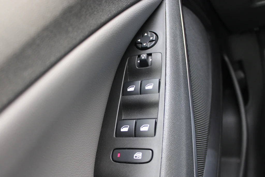  https://morgenlease.images.ilsa.cloud/009688d0-2b90-4348-aa59-5226c0849f28.webp