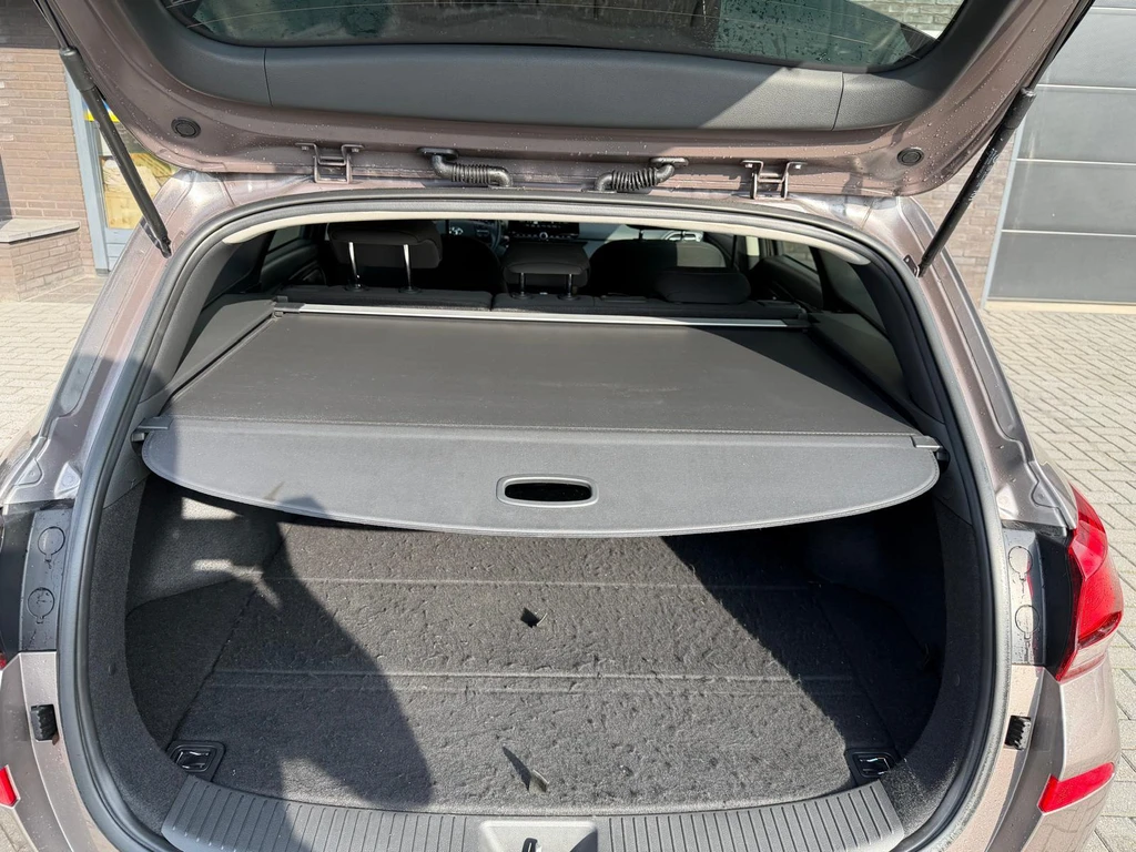  https://morgenlease.images.ilsa.cloud/009a78e4-5198-48c9-8d5f-dfd36bd716a5.webp