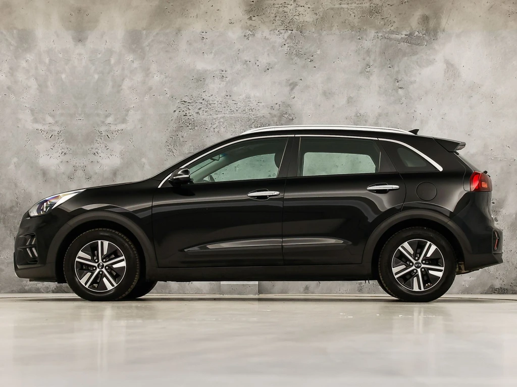  https://morgenlease.images.ilsa.cloud/03858a1c-4a71-435e-ae31-d3483dfccfd1.webp