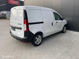 https://morgenlease.images.ilsa.cloud/0773dc07-f7f0-49fd-8ec4-1cfd92a1318f.webp