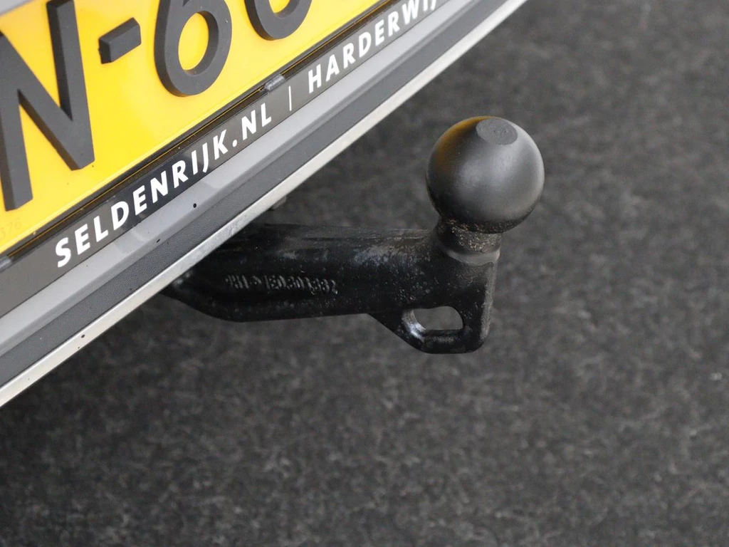  https://morgenlease.images.ilsa.cloud/11b2d0cc-1381-42fc-a743-582a6972c1ca.webp