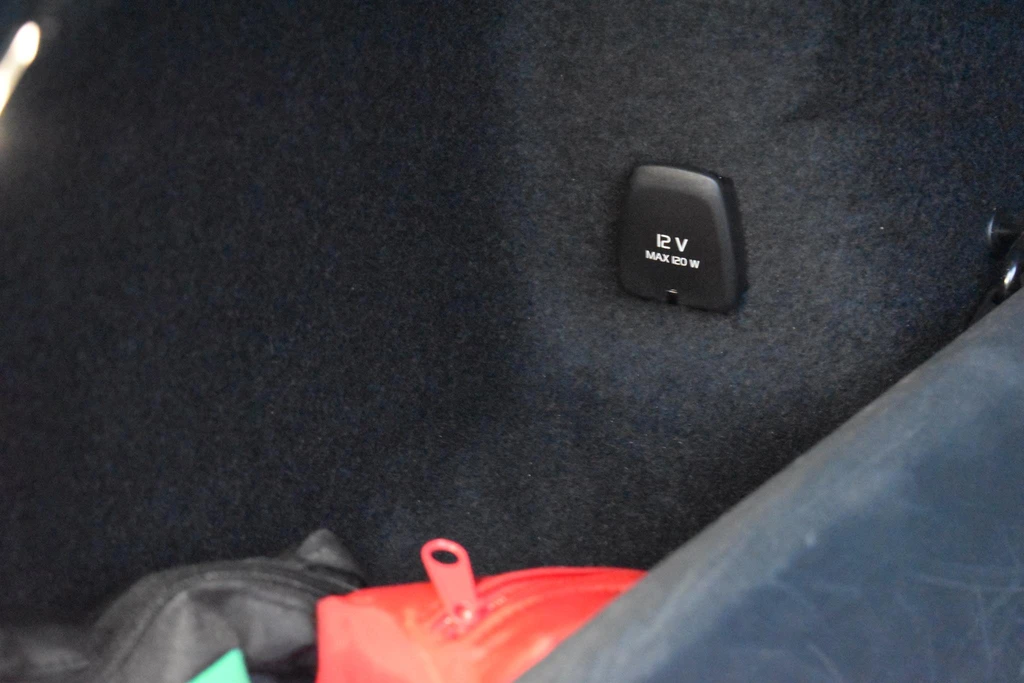  https://morgenlease.images.ilsa.cloud/17879fe6-0bfd-4f8d-8b2a-b7c87b9389b4.webp