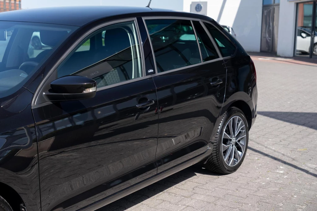  https://morgenlease.images.ilsa.cloud/1b03b389-e365-4946-a833-35bd346b0dc7.webp