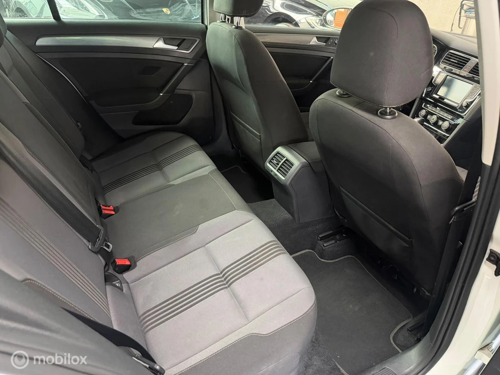  https://morgenlease.images.ilsa.cloud/1faa93e7-ccdf-418a-9165-3861162273ec.webp