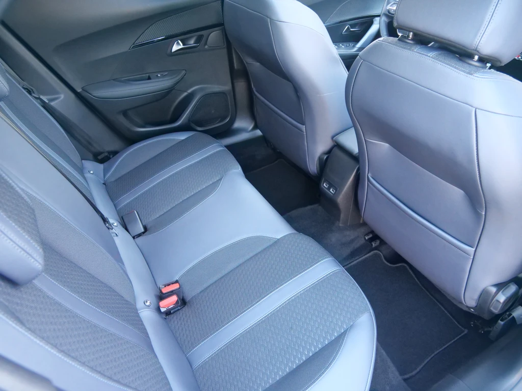  https://morgenlease.images.ilsa.cloud/203febf9-76a4-45e1-8064-bcc53b6c209c.webp