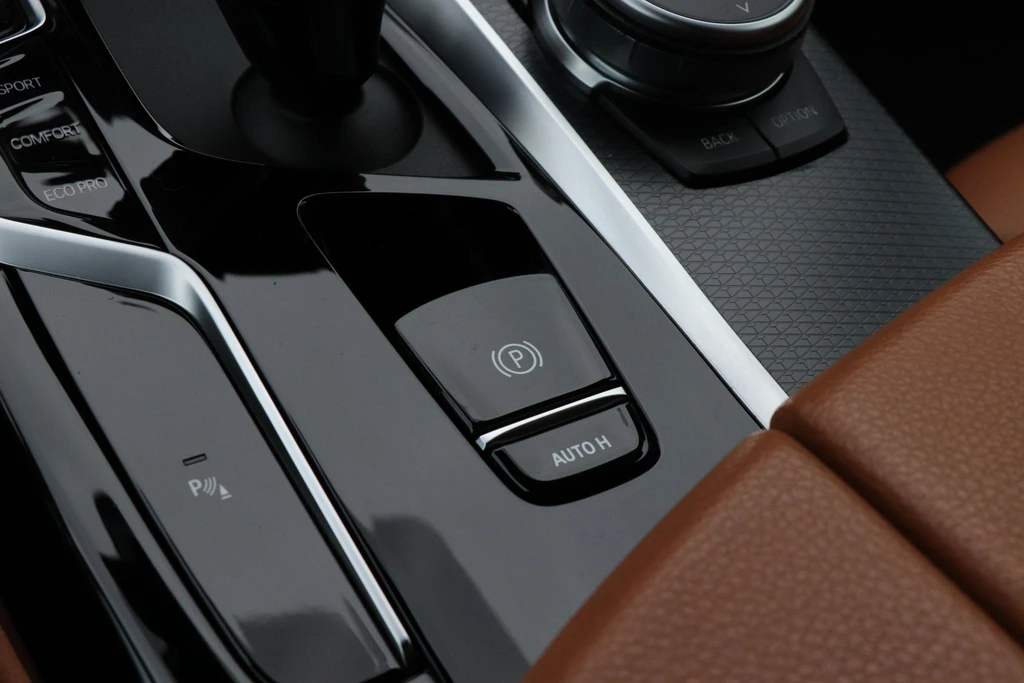  https://morgenlease.images.ilsa.cloud/20d840e3-17bc-4ad6-b9e6-fb359752b3d3.webp