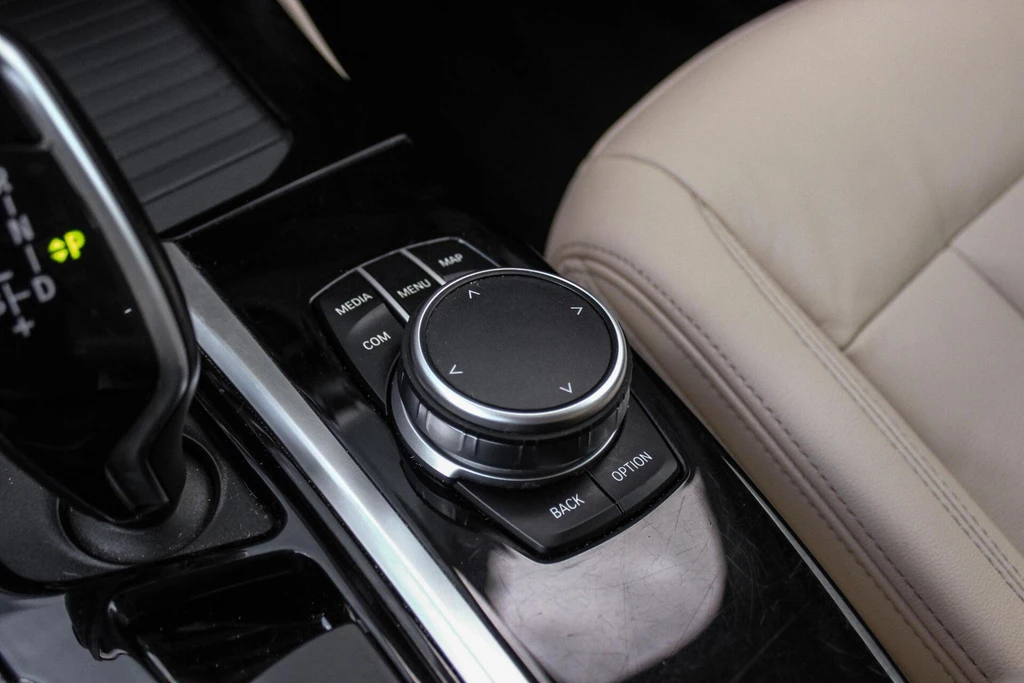  https://morgenlease.images.ilsa.cloud/22d20cab-87ea-49ab-85a7-83a9bb700e88.webp