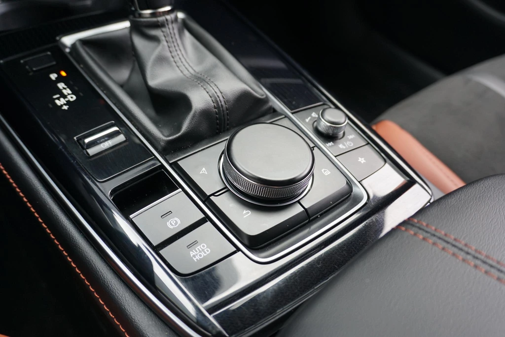  https://morgenlease.images.ilsa.cloud/247cce4d-6273-4b9a-a063-9a16025360d3.webp