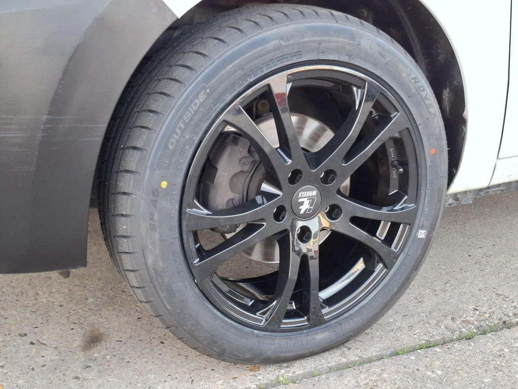  https://morgenlease.images.ilsa.cloud/27d4bea9-7e79-4f08-8429-e6c4c2400f85.webp