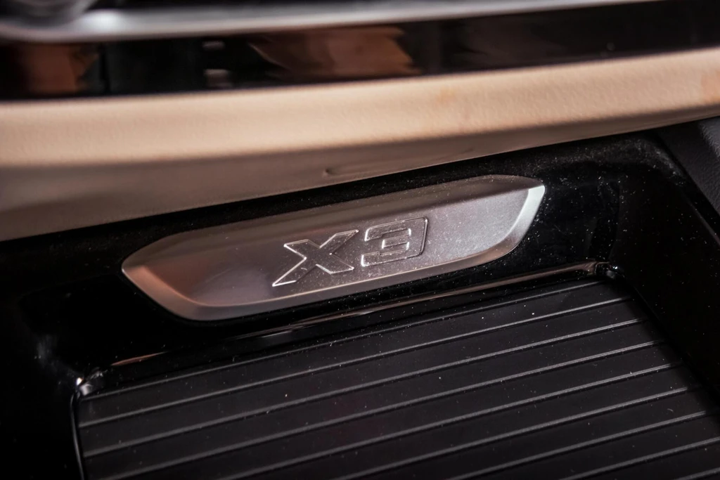  https://morgenlease.images.ilsa.cloud/28c70a0d-ba6d-489d-a5fc-e09520c4f9b0.webp