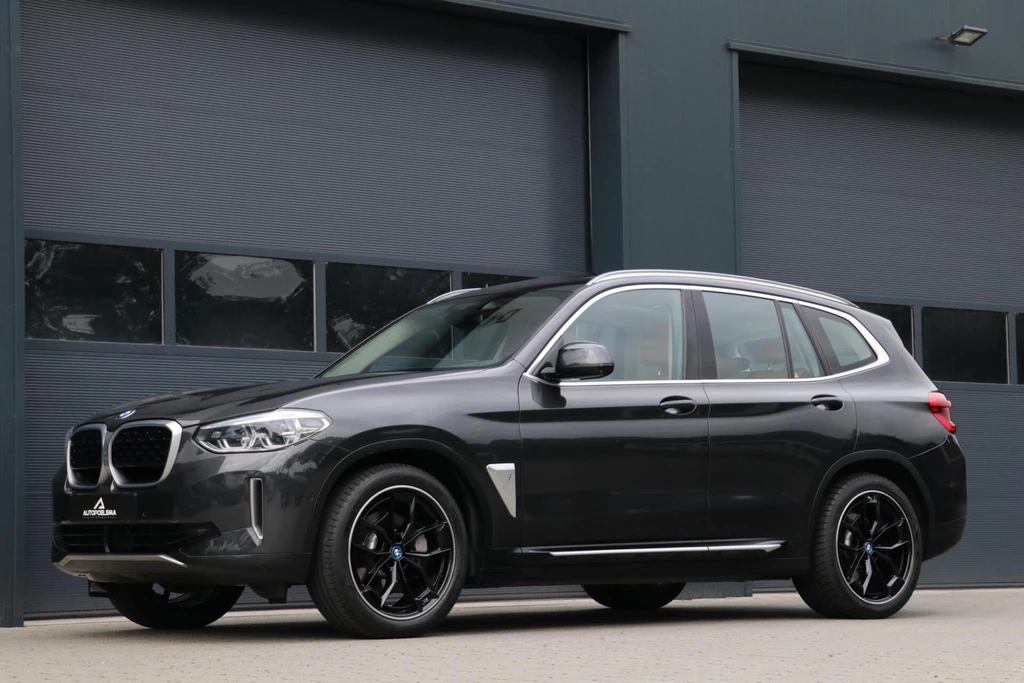  https://morgenlease.images.ilsa.cloud/2b17192a-c272-4877-afea-34a1b5eeba56.webp