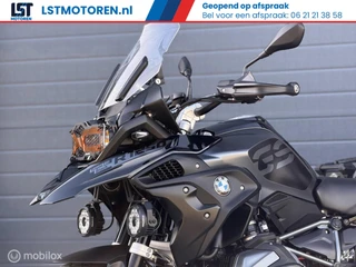 https://morgenlease.images.ilsa.cloud/2d20b8f2-df3f-4ddc-ba70-1c3ad89ed331.webp