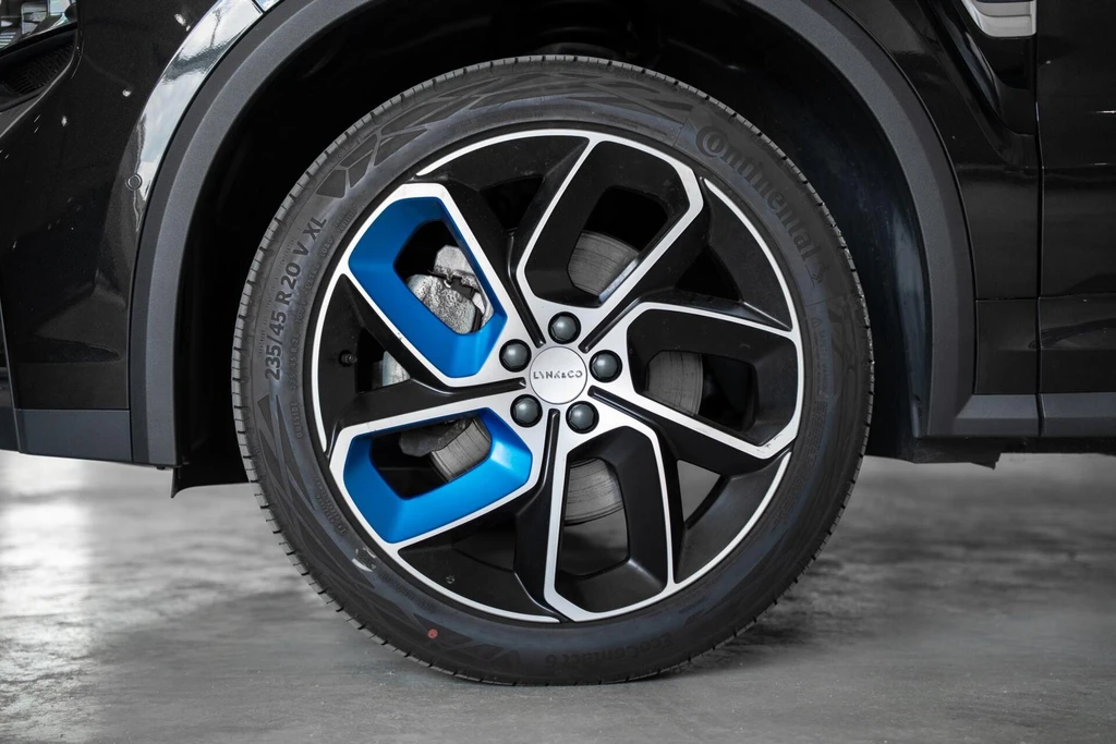  https://morgenlease.images.ilsa.cloud/32e38877-e9f5-42a5-a0f1-c6f2d26395f7.webp