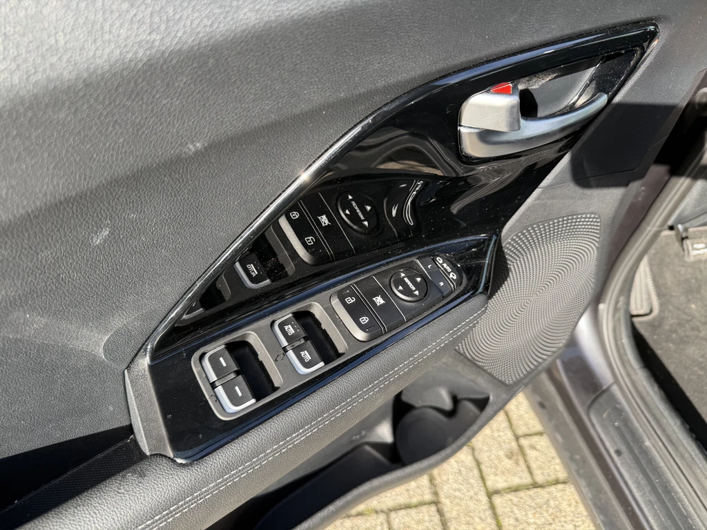  https://morgenlease.images.ilsa.cloud/37a92006-19f6-4e85-9a35-12b3e670946d.webp