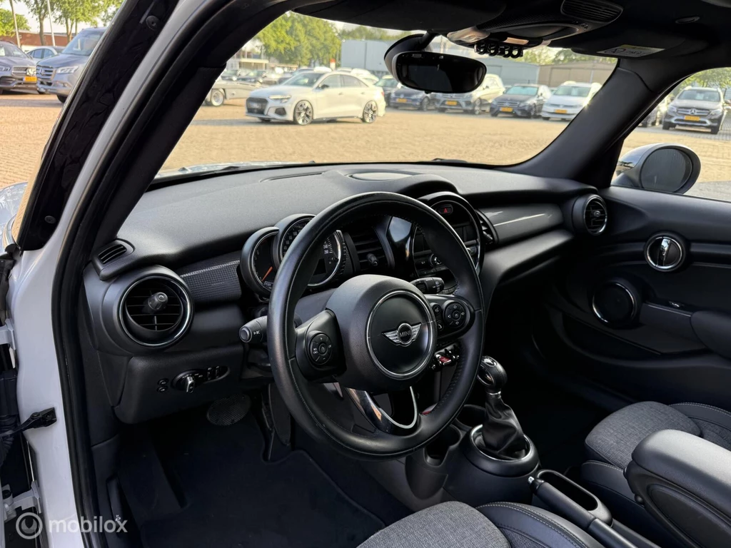  https://morgenlease.images.ilsa.cloud/37c39a31-3d34-4ae3-a4f7-e6eacce914a0.webp