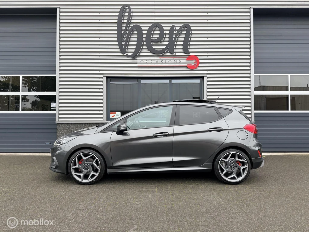  https://morgenlease.images.ilsa.cloud/3930b491-67fd-488a-8601-45d6f06996c4.webp