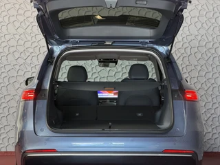 https://morgenlease.images.ilsa.cloud/3a6e438c-cf8c-4675-b0b6-60281edf46f0.webp