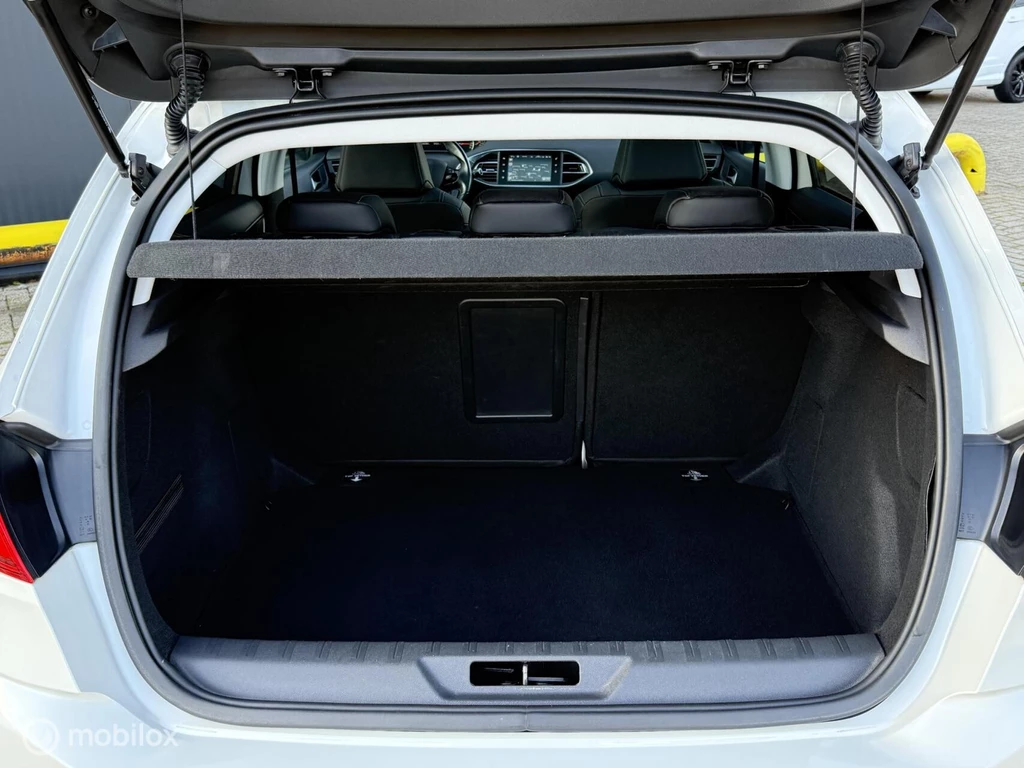  https://morgenlease.images.ilsa.cloud/417055f0-de5d-44a8-9351-610b0d221e5f.webp