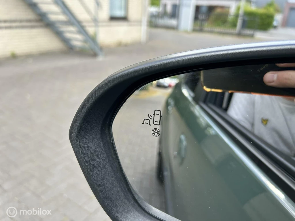  https://morgenlease.images.ilsa.cloud/422f66a3-8dea-4603-8636-22ec69c302b5.webp