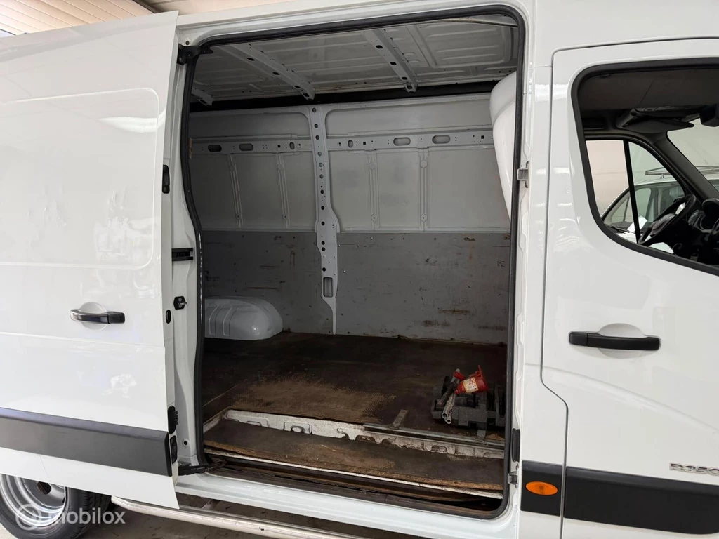  https://morgenlease.images.ilsa.cloud/4e7d4f4e-ba16-48e5-9900-e22c684d7c74.webp