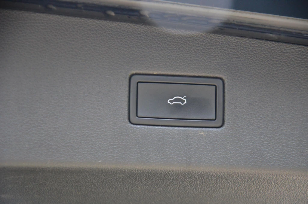  https://morgenlease.images.ilsa.cloud/50a6c93b-194c-40ab-a4ff-9ca414bab4bb.webp