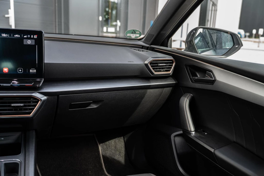  https://morgenlease.images.ilsa.cloud/5202b099-901f-4b53-9928-dcb42be321e6.webp