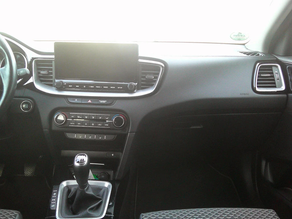  https://morgenlease.images.ilsa.cloud/52b2ed0b-c62b-43e5-8cdc-9618384fbb61.webp