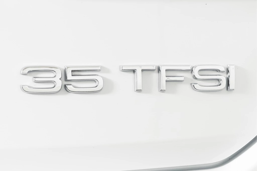 https://morgenlease.images.ilsa.cloud/5596bf5a-f405-47c2-b963-2dbe466e4e8c.webp