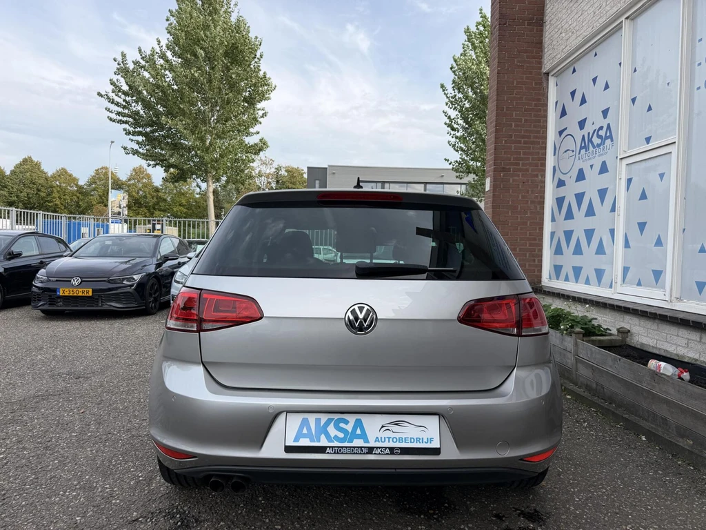  https://morgenlease.images.ilsa.cloud/56f0cd07-92d7-49b3-9048-a3364a0d03f0.webp