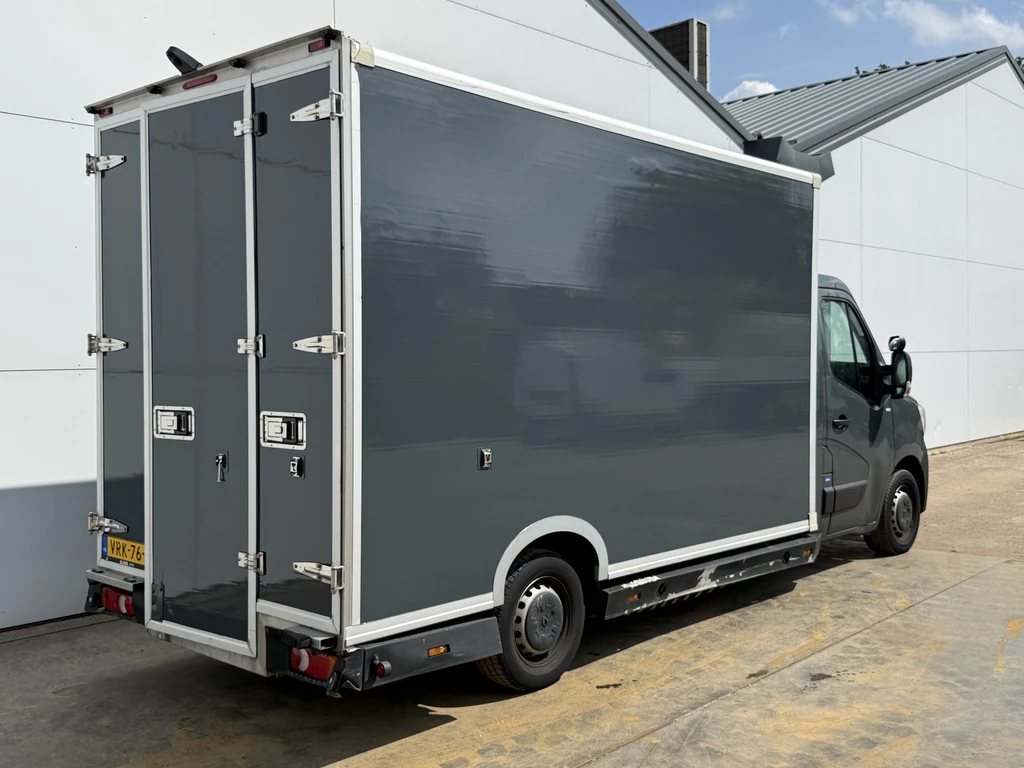  https://morgenlease.images.ilsa.cloud/591c258b-cdff-4201-bd47-4b0373002358.webp