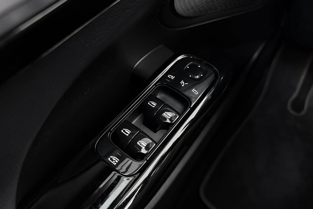  https://morgenlease.images.ilsa.cloud/5bb5ea93-4f8b-46ce-9f40-2b2f8a3e3019.webp