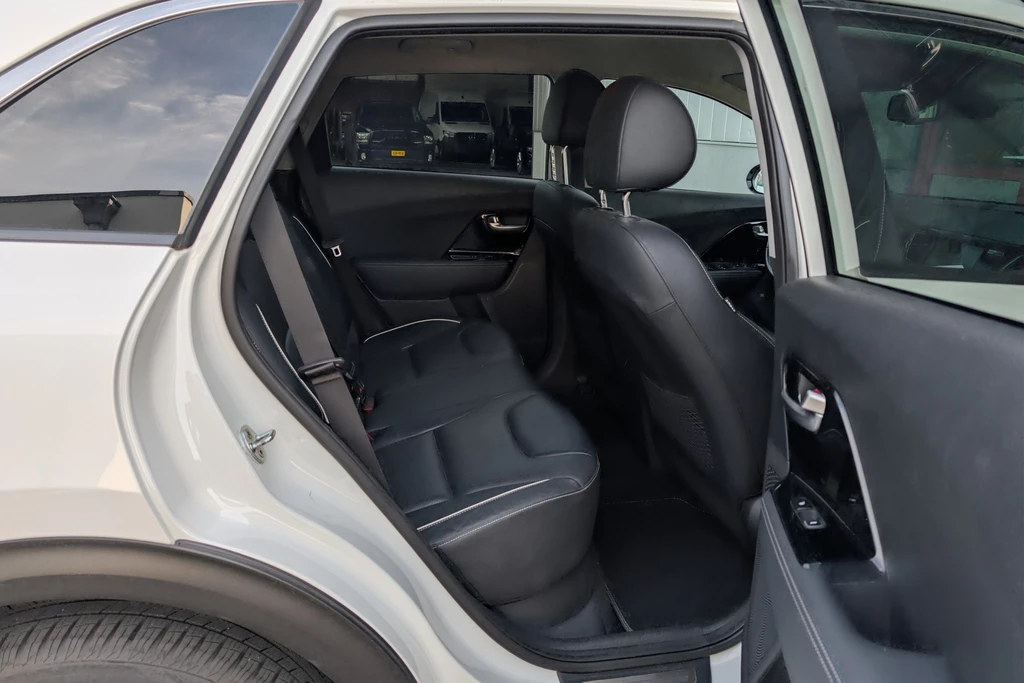  https://morgenlease.images.ilsa.cloud/5d0ea2f3-6993-4fe6-9813-28ce6fe712c2.webp