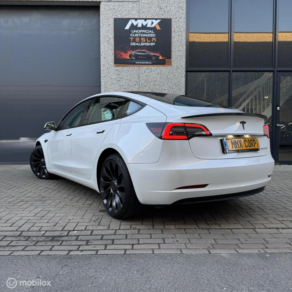 https://morgenlease.images.ilsa.cloud/5e28ebb3-e2e8-46a0-b8c5-fe5853076ce0.webp
