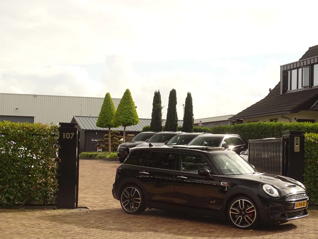  https://morgenlease.images.ilsa.cloud/6d2f24eb-2cf0-481d-9cd2-b4b3937cd977.webp
