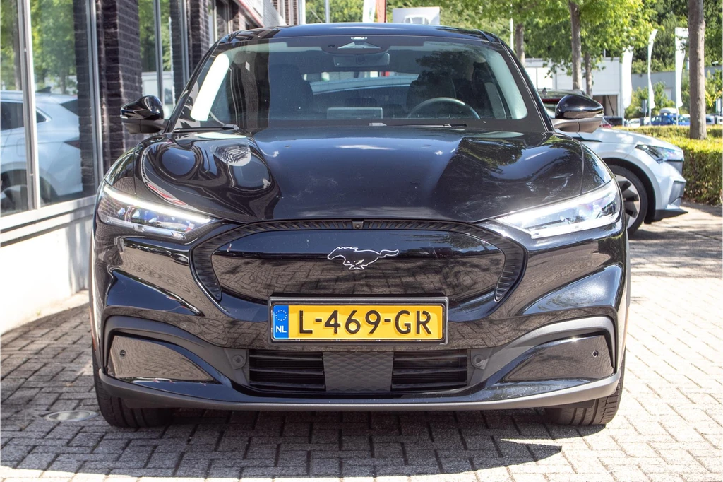  https://morgenlease.images.ilsa.cloud/6e6d4243-ea82-495b-955e-ab9885cce93f.webp