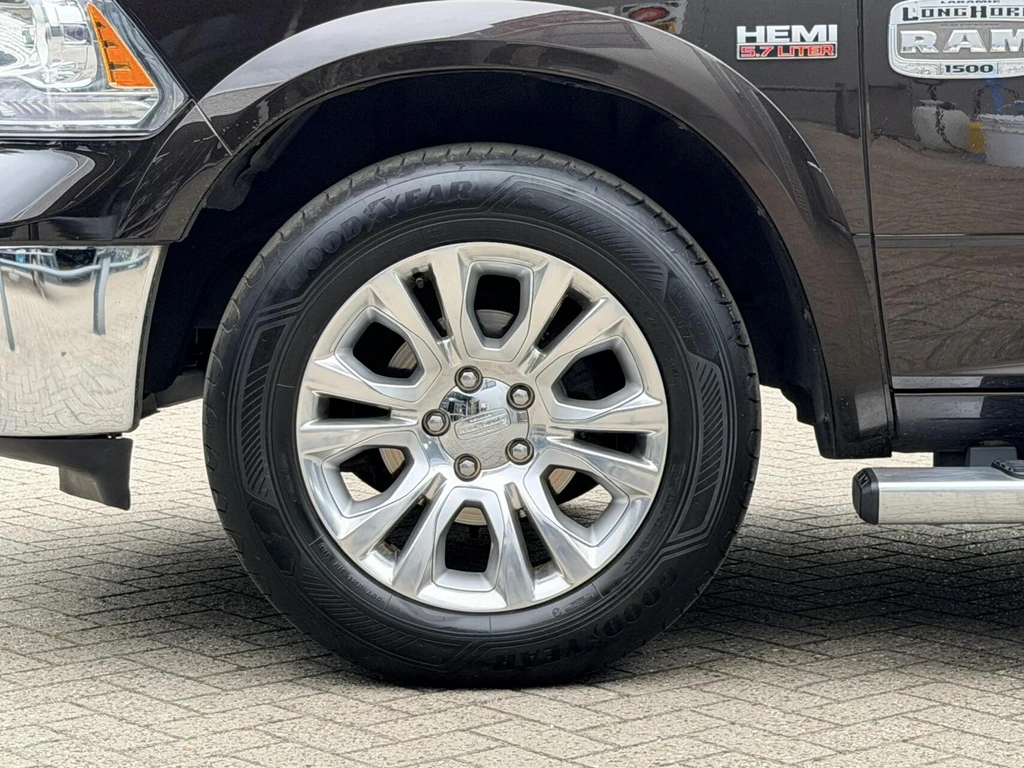  https://morgenlease.images.ilsa.cloud/70080e80-80fd-46bf-aa77-a5b275720df8.webp