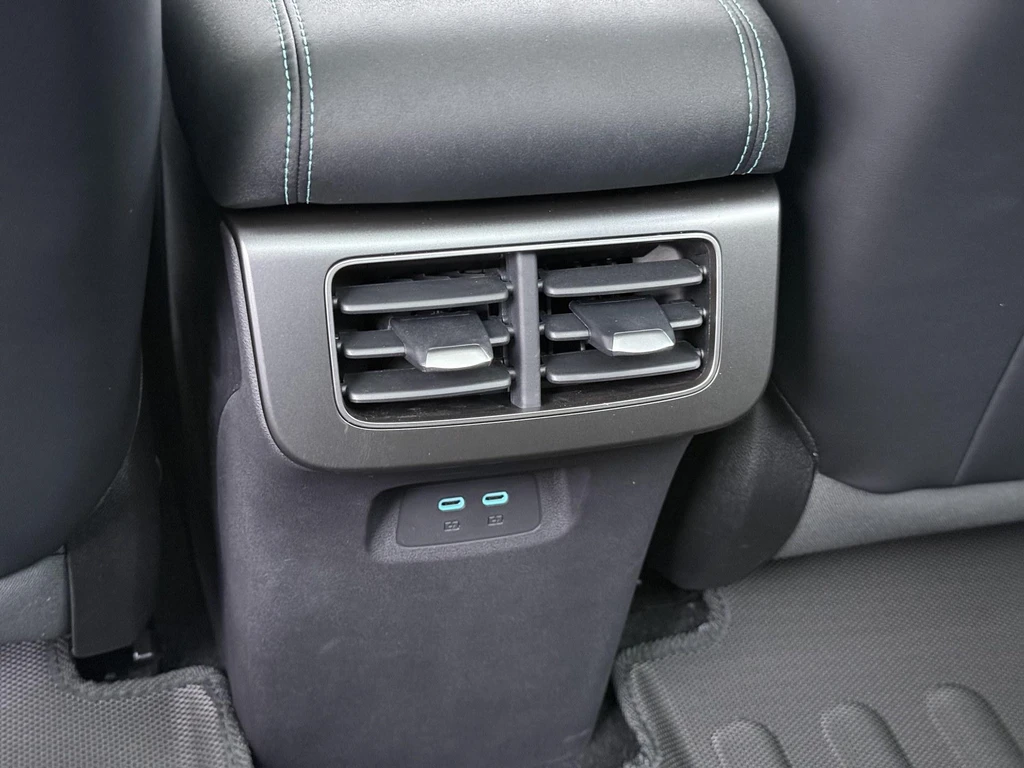  https://morgenlease.images.ilsa.cloud/7064992a-9b89-4e07-af53-5c01127d815b.webp