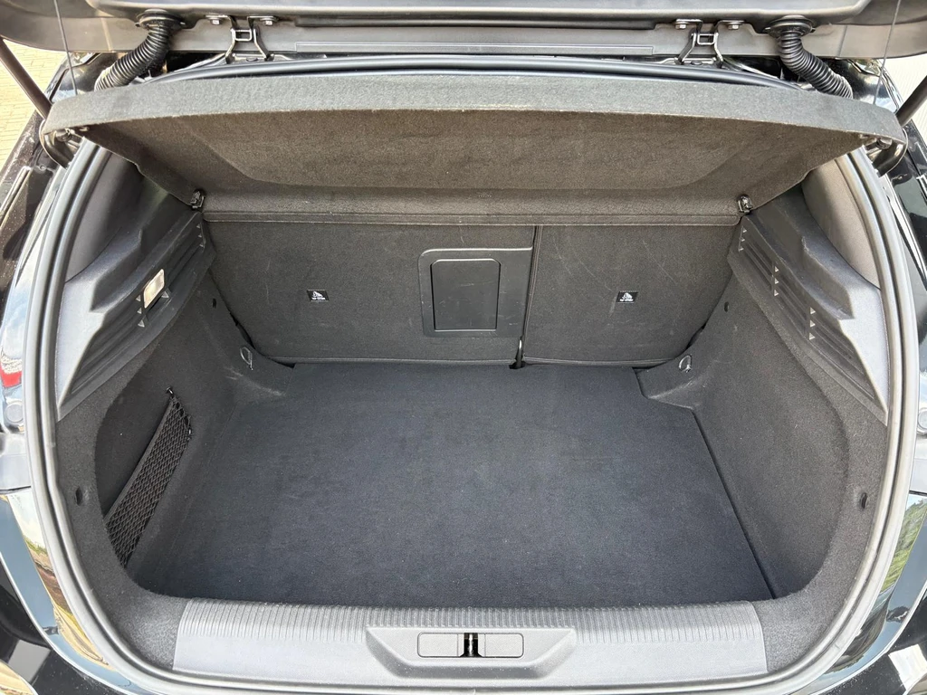  https://morgenlease.images.ilsa.cloud/73018ffc-f462-4ba9-91a9-61dc12ffae2f.webp