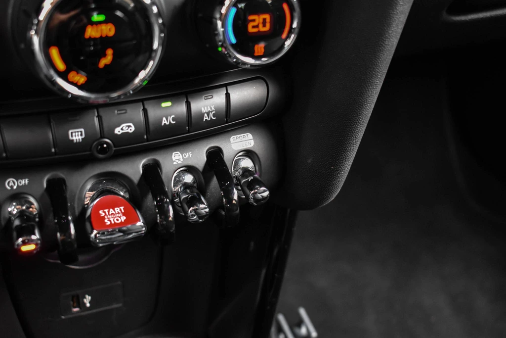  https://morgenlease.images.ilsa.cloud/75172405-9b40-4e83-878d-73c79b714b99.webp