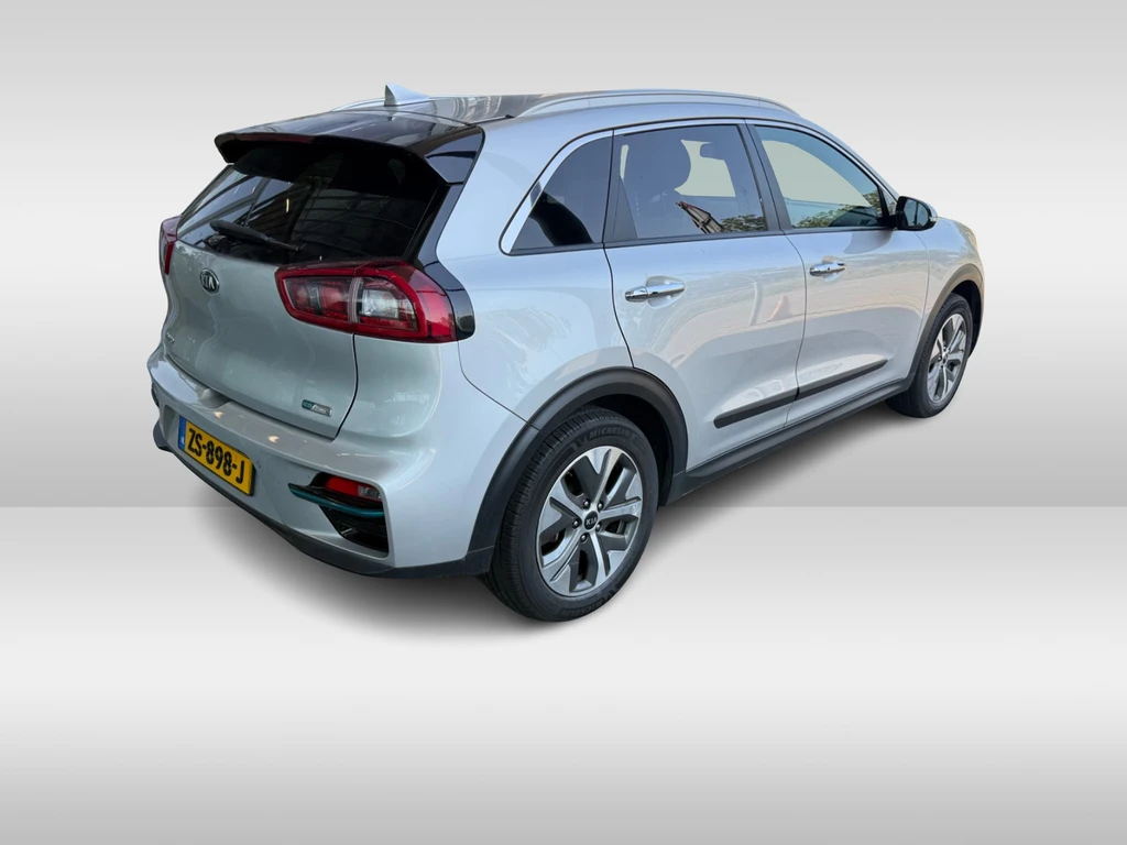  https://morgenlease.images.ilsa.cloud/793ca890-8829-43a3-b7ff-415f3540c53f.webp