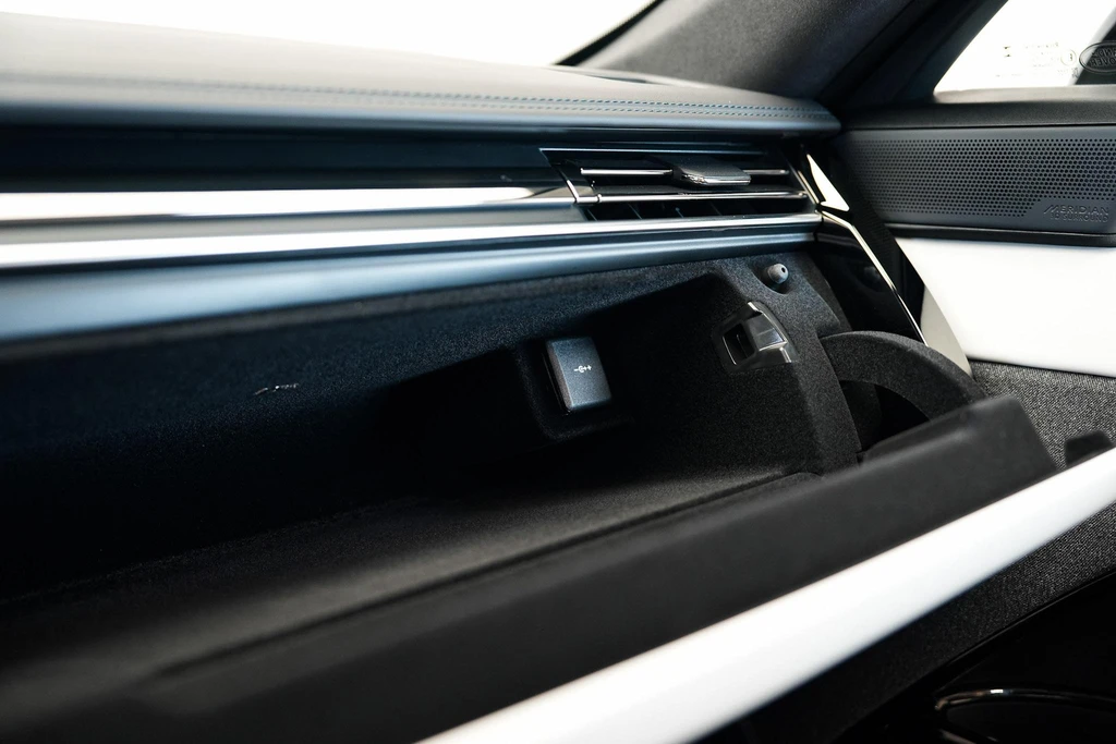  https://morgenlease.images.ilsa.cloud/79d50943-38c1-432a-a202-ca24c7e444a7.webp