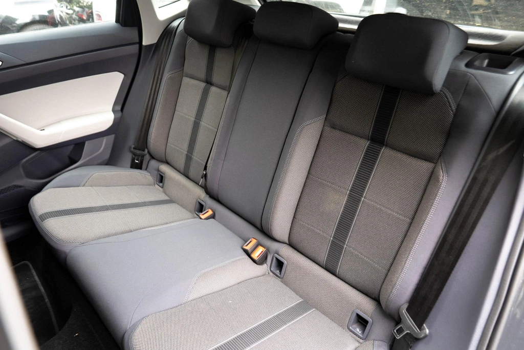  https://morgenlease.images.ilsa.cloud/79e277bc-8c92-4a7f-aab6-95e8553cf495.webp