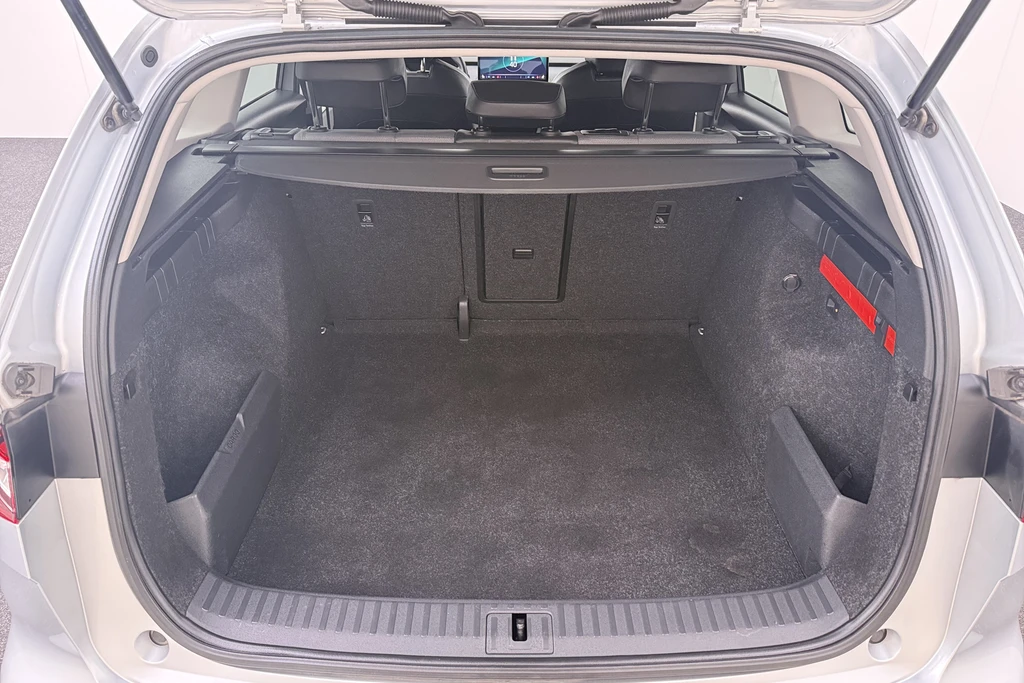  https://morgenlease.images.ilsa.cloud/806d8b9a-62c4-4bb5-a12b-b0e43e2ad790.webp