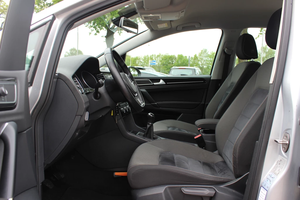  https://morgenlease.images.ilsa.cloud/83734d61-7f19-44e5-a896-cf4fc2ccce4b.webp