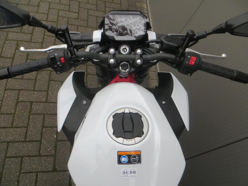  https://morgenlease.images.ilsa.cloud/83d3bebb-8398-4c53-b4a9-b7ddeef935dd.webp