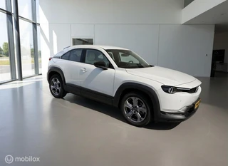 https://morgenlease.images.ilsa.cloud/83fca145-21a9-4a9e-9a2a-d1e7ccd1f355.webp