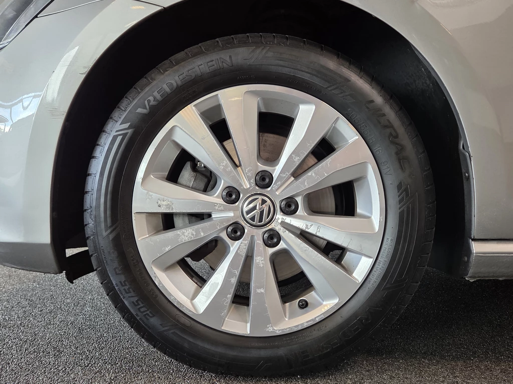  https://morgenlease.images.ilsa.cloud/8409a1c1-d531-4515-a069-e95f5694af0e.webp