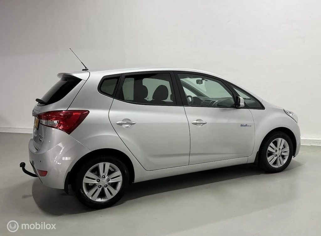  https://morgenlease.images.ilsa.cloud/856af183-b27e-485e-bbb0-25e5108f17bc.webp
