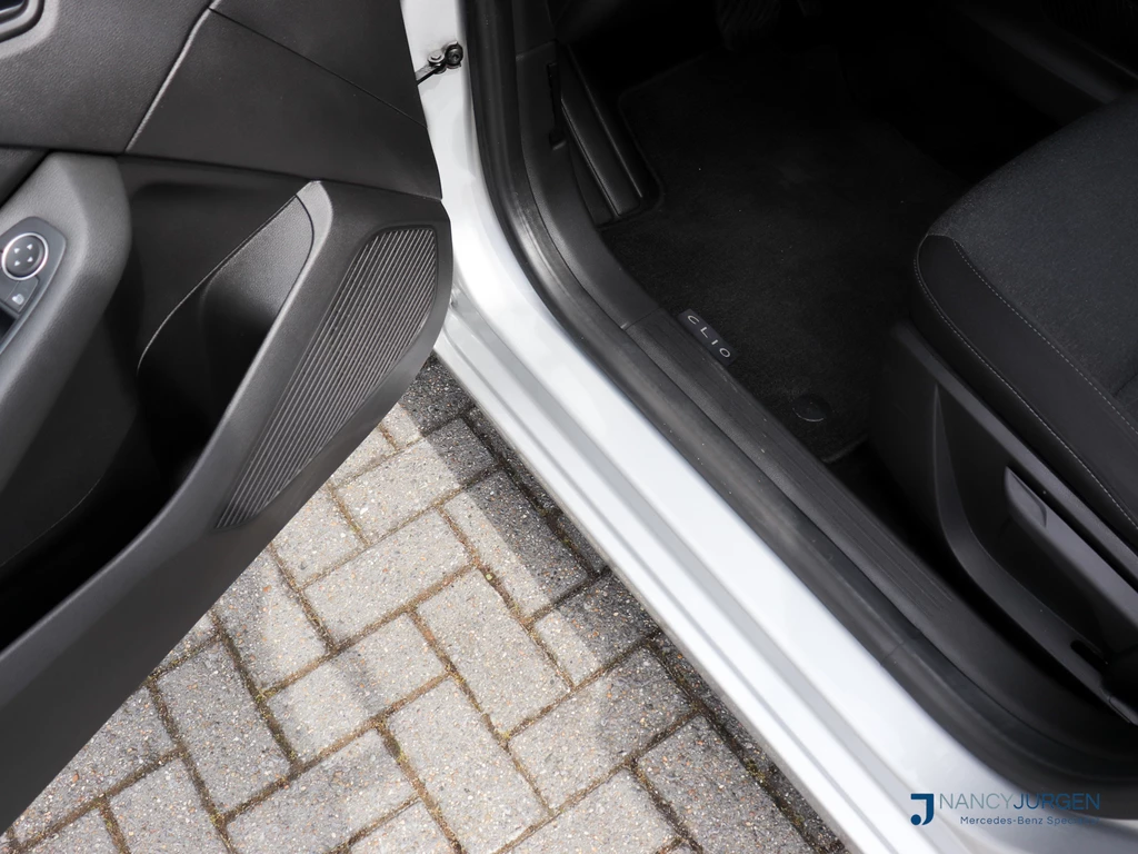  https://morgenlease.images.ilsa.cloud/863078a3-2e8d-4c11-a738-d12b115eda4d.webp